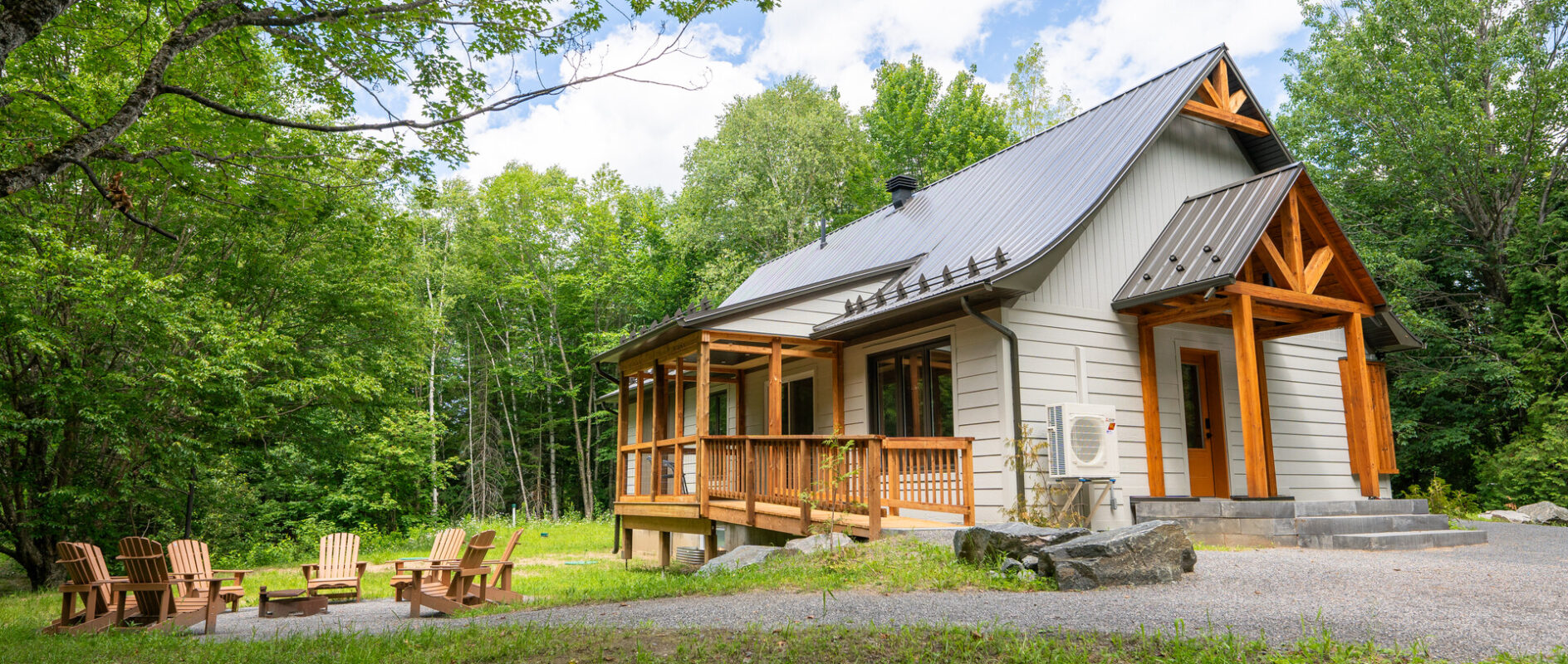 Nouveau chalet accessible aux personnes à mobilité réduite au parc national de la Mauricie