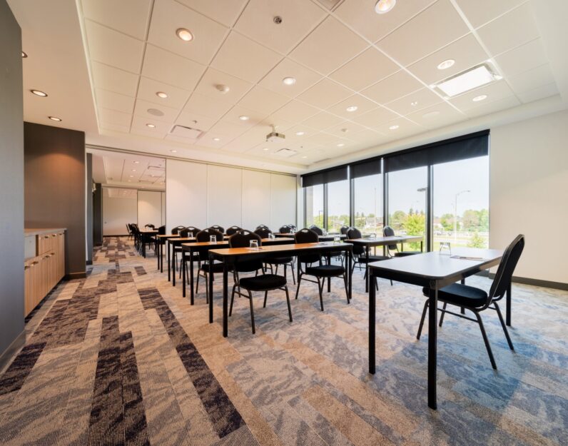 Salle de conférence ou de travail à l'Hôtel Candlewood Suites