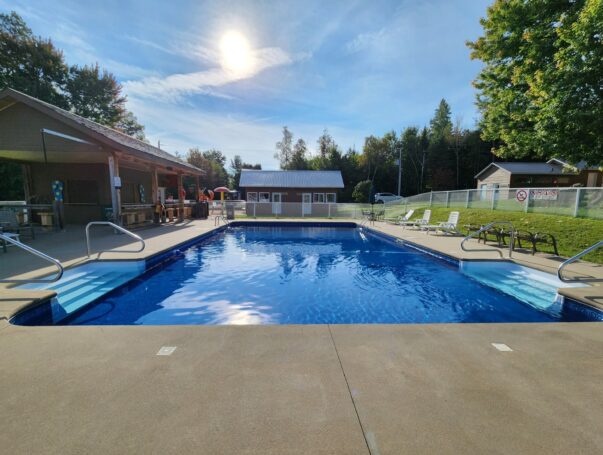 Piscine du camping Lac Bellemare en Mauricie